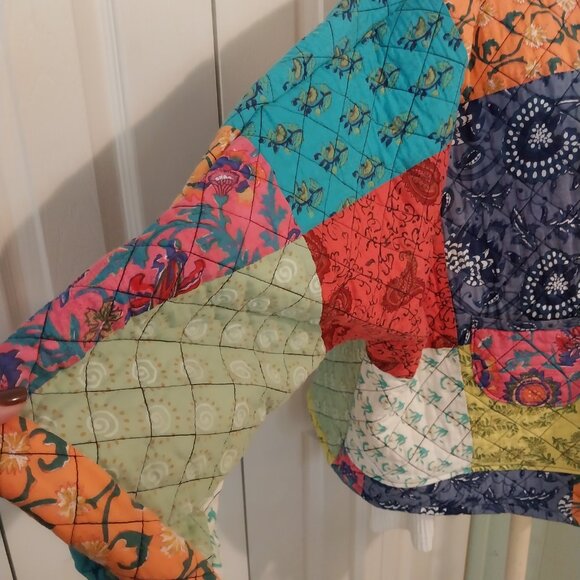 3752 Size XL / 1X Cropped Quilted Bog Coat In Red and Blue,Green, Orange. - Picture 6 of 8